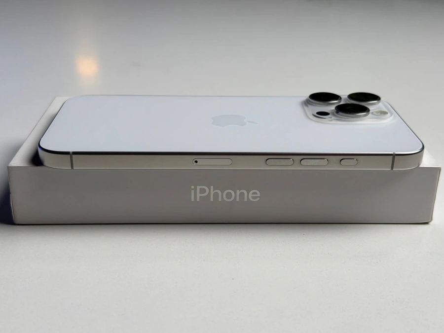 ВЖИВАНИЙ Б/У Apple iPhone 16 Pro Max 512GB White Titanium (MYX13) - Состояние: хороший | Аккумулятор: 89% | Комплектация: полный | Гарантия: 3 мес.
