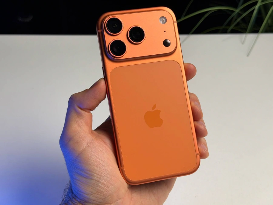 ВЖИВАНИЙ Б/У Apple iPhone 17 Pro 256GB Cosmic Orange (MG8H4) - Стан: гарний | Акумулятор: 94% | Комплектація: iPhone, кабель, чохол | Гарантія: 3 міс.