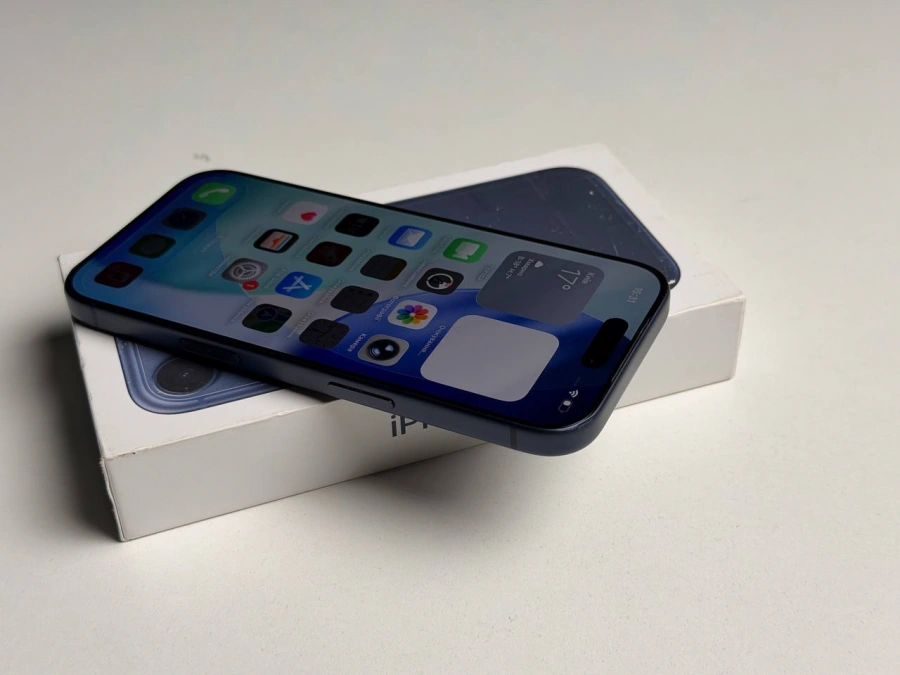 ВЖИВАНИЙ Б/У Apple iPhone 17 Pro 512GB Deep Blue (MG8N4) - Стан: гарний | Акумулятор: 93% | Комплектація: повний | Гарантія: 3 міс.
