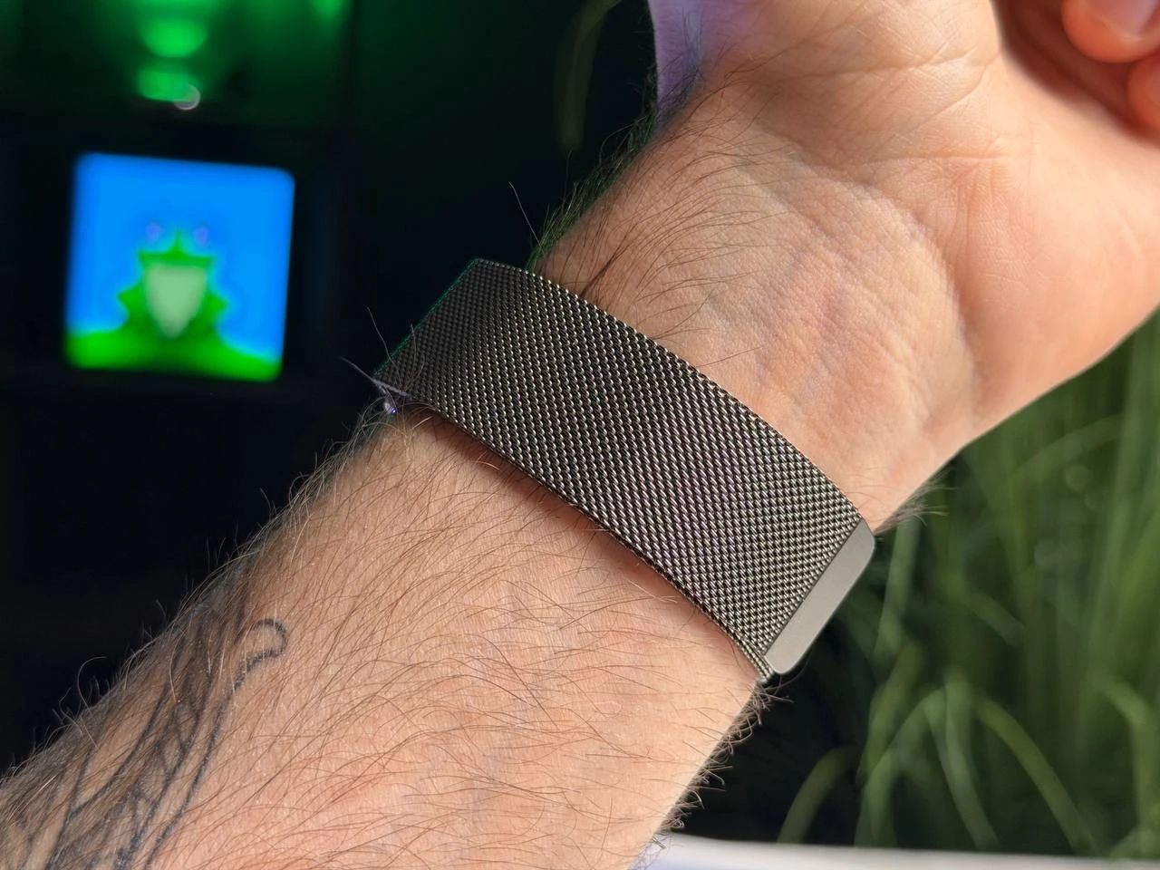 ВИТРИННЫЙ Apple Watch Series 11 GPS + Cellular 46mm Natural Titanium Case with Natural Milanese Loop - S/M (MFCY4) - Состояние: идеальный | Аккумулятор: 100% | Комплектация: полный | Гарантия: 3 мес.
