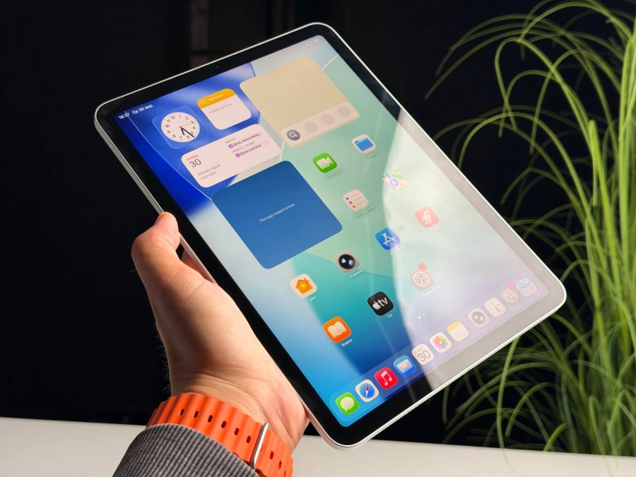 ВЖИВАНИЙ Б/У iPad Air 4 10.9 '' Wi-Fi 256GB Silver (MYFW2) - Стан: задовільний | Акумулятор: 89% | Комплектація: iPad, кабель | Гарантія: 3 міс.