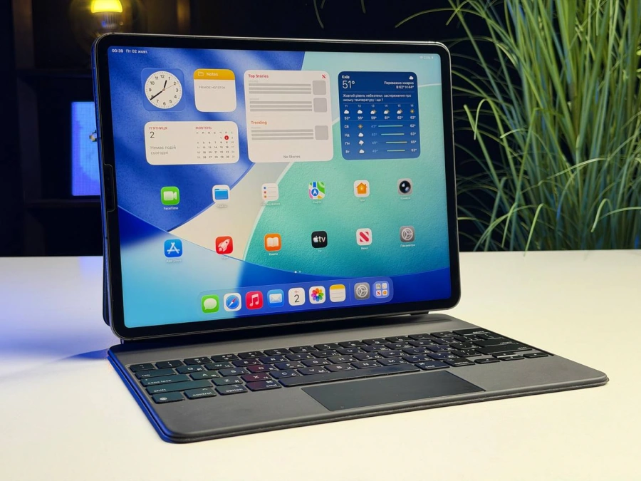 ВЖИВАНИЙ Б/У iPad Pro 12.9" 2021 Wi-Fi + Cellular 256GB Space Gray (MHNW3, MHR63) - Стан: гарний | Акумулятор: 100% | Комплектація: iPad, клавіатура, кабель | Гарантія: 3 міс.