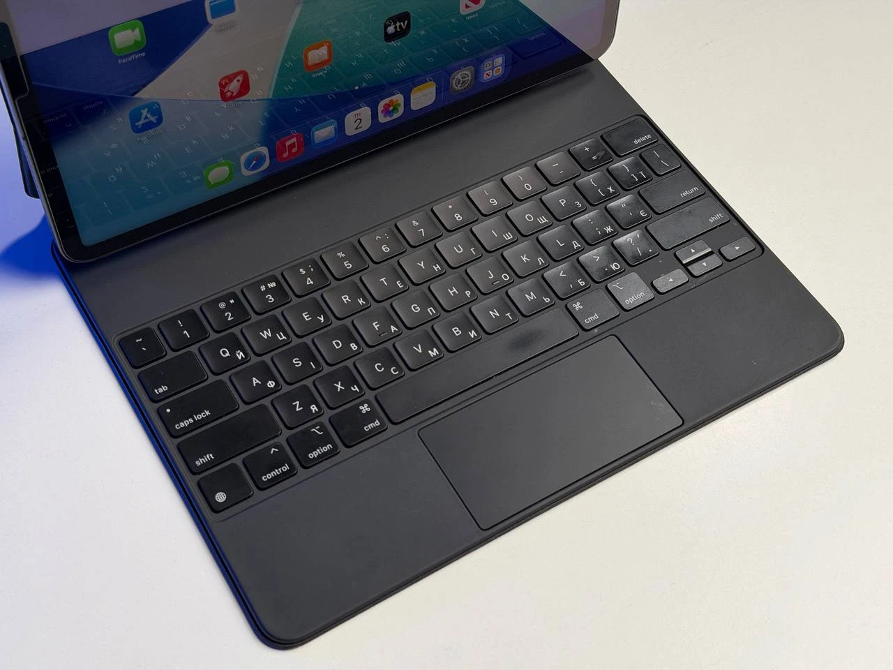 ВЖИВАНИЙ Б/У iPad Pro 12.9" 2021 Wi-Fi + Cellular 256GB Space Gray (MHNW3, MHR63) - Стан: гарний | Акумулятор: 100% | Комплектація: iPad, клавіатура, кабель | Гарантія: 3 міс.