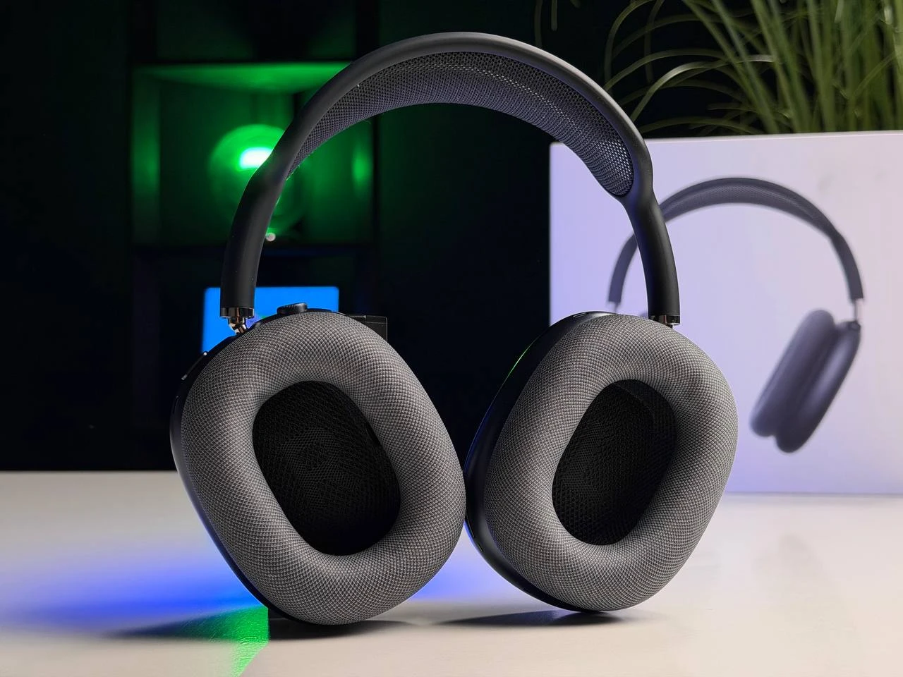 ВЖИВАНІ Б/У Наушники Apple AirPods Max [USB-C] 2024 - Midnight (MWW43) - Состояние: идеальный | Комплектация: полный | Гарантия: 3 мес.